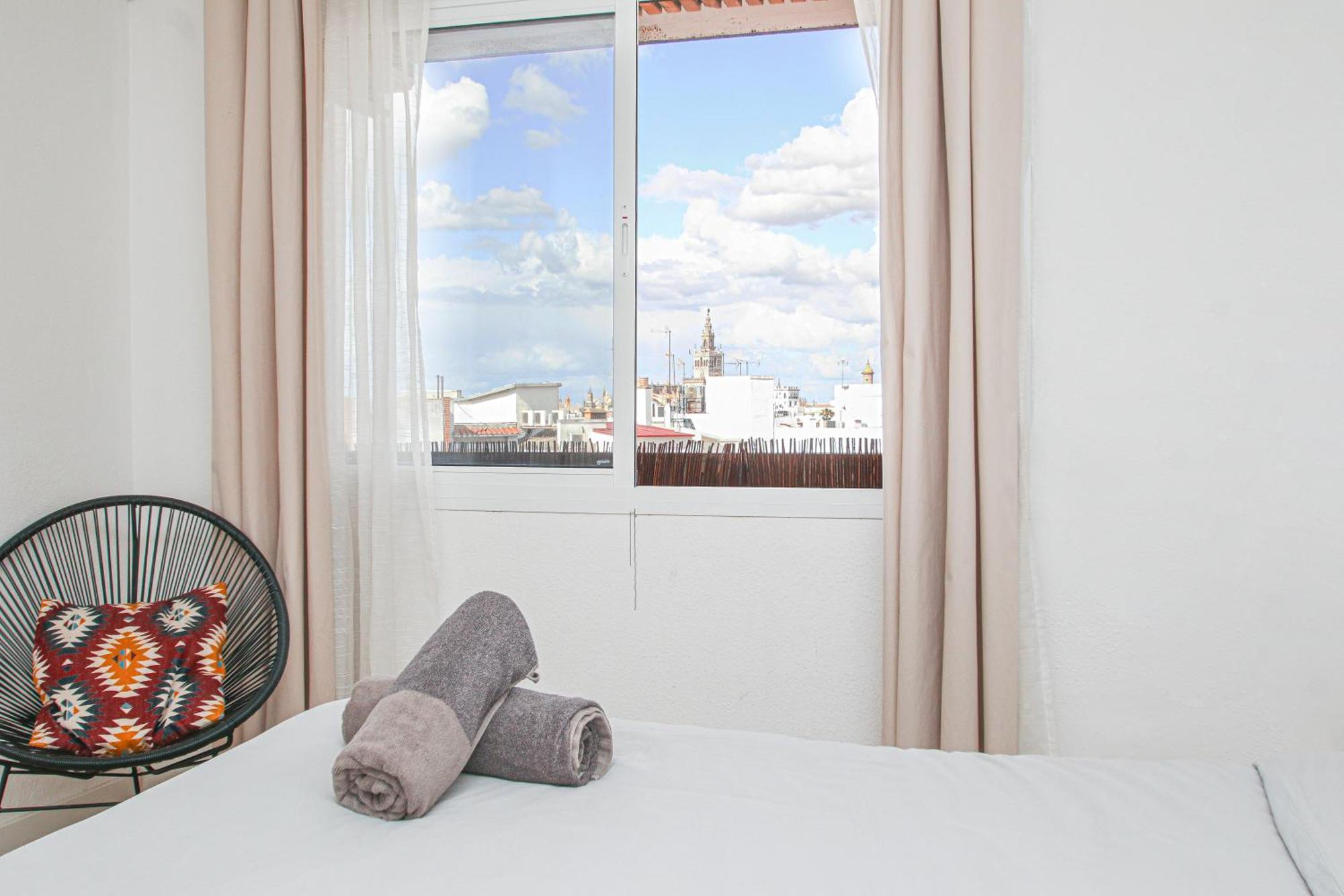 Stunning Apt W Views To Giralda - 15 Minutes Walk Apartman Sevilla Kültér fotó